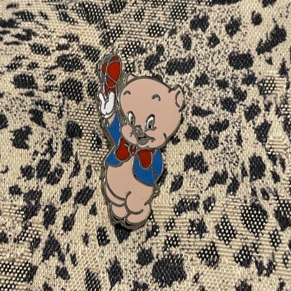 Vintage 1993 Warner Brothers Porky Pig Lapel Pin - Picture 4 of 6